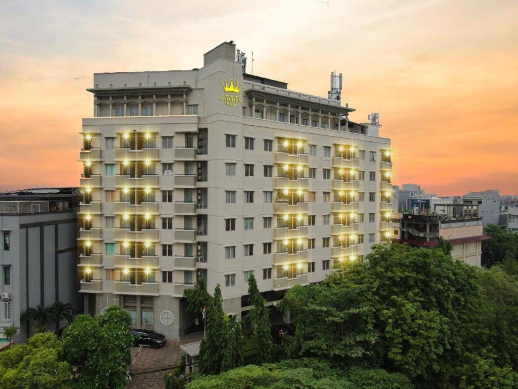 Hotel Golden Sky Pluit Jakarta Eksteriør bilde